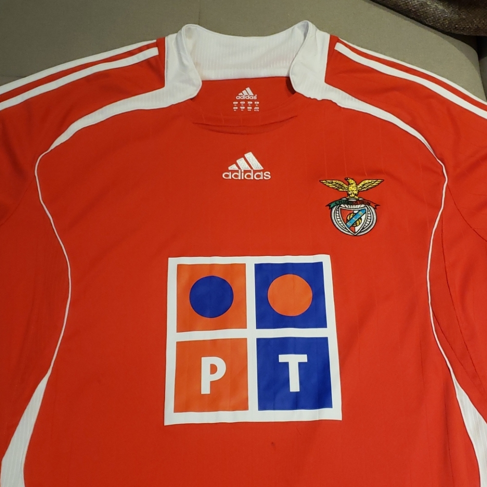 Adidas vintage Benfica soccer jersey size XL *fixed Price*